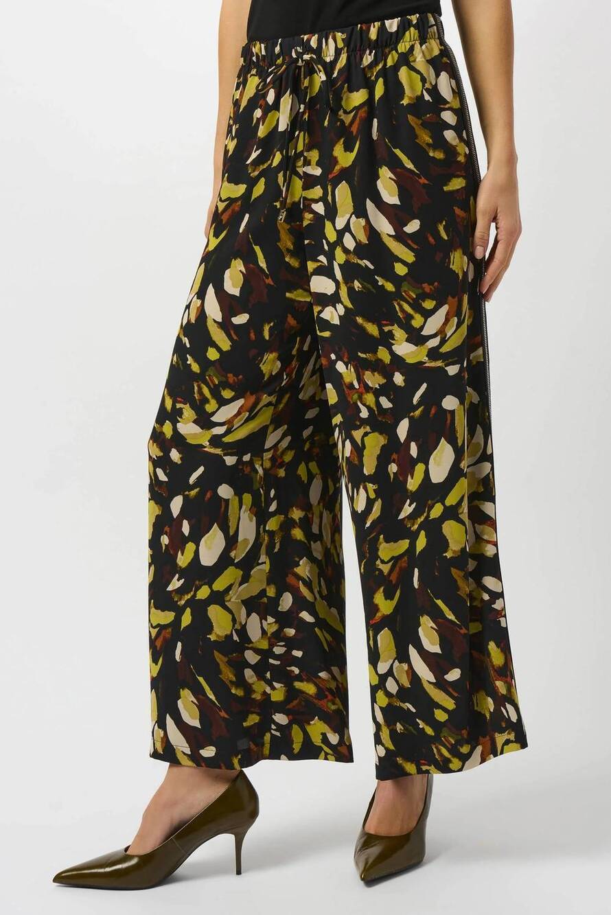NEW JOSEPH RIBKOFF animal print wide leg pants
